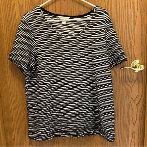 ☃️ Christopher & Banks black/white knit top size XL